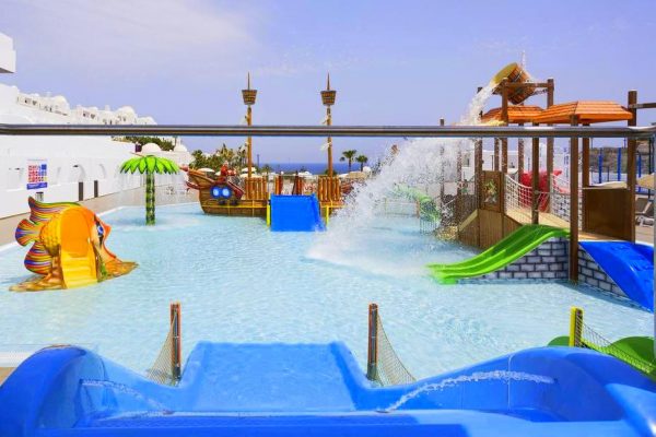 Best Club Vacaciones Pueblo Indalo piscina infatil con toboganes para niÃ±os en MojÃ¡car