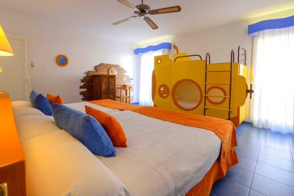 Diverhotel Nautilus Roquetas hotel para niÃ±os temÃ¡tico en Roquetas de Mar