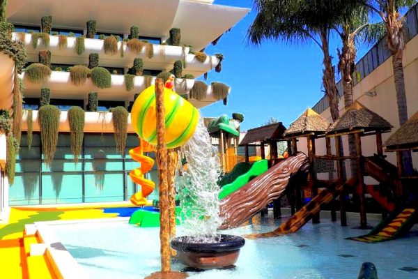 Hotel Deloix 4 Sup hotel para niños toboganes de agua