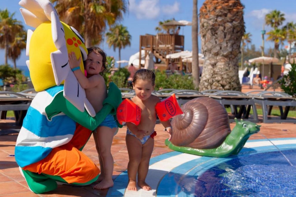hoteles con toboganes para niños en Fuerteventura